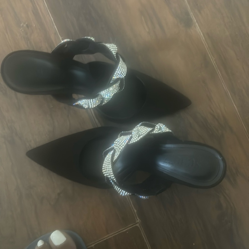 Schutz heels size 7b